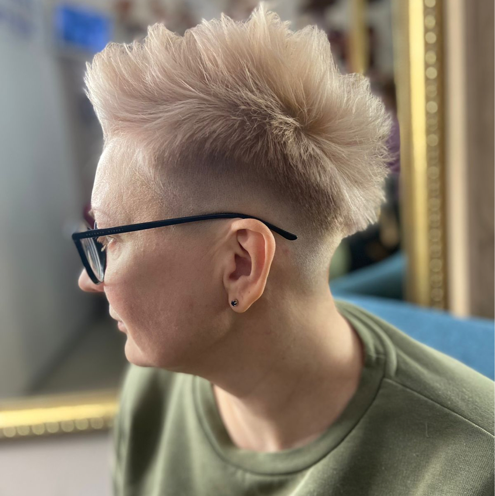 Стрижка женская (короткие волосы)