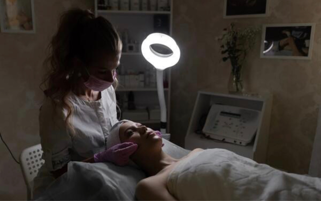 Ультразвуковая чистка лица