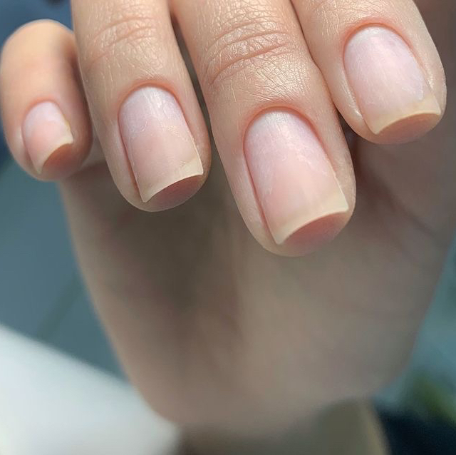 Маникюр без покрытия