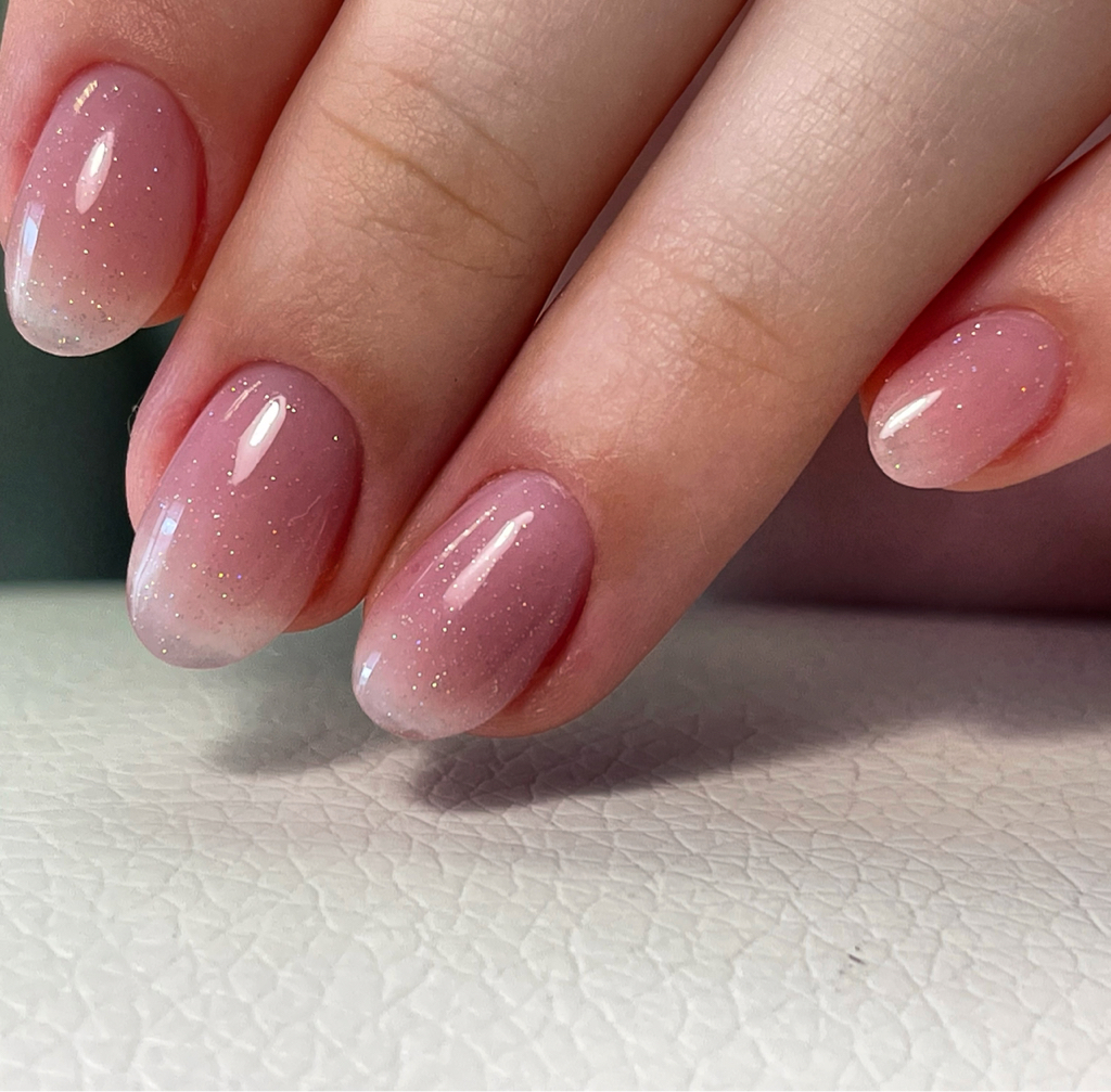 Наращивание новых ногтей с покрытием/нюд короткие ДО 0,5 см