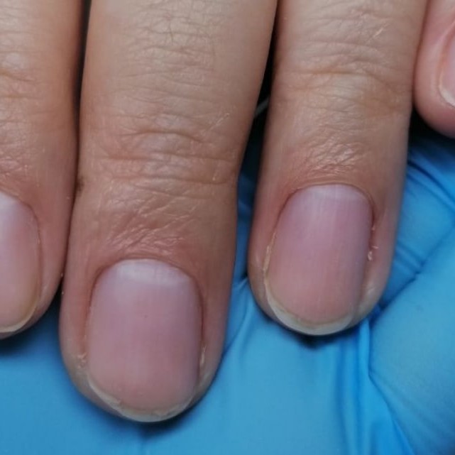 Пилочный маникюр без покрытия