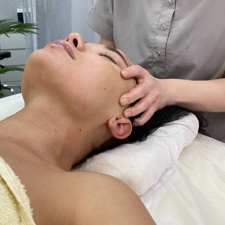 Скульптурный массаж лица (авторские техники)