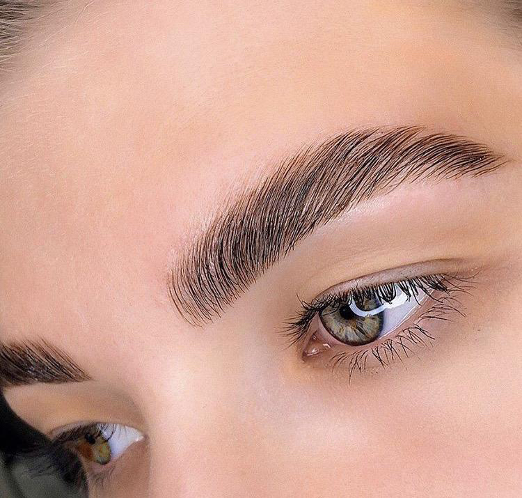 Ламинирование бровей с окрашиванием