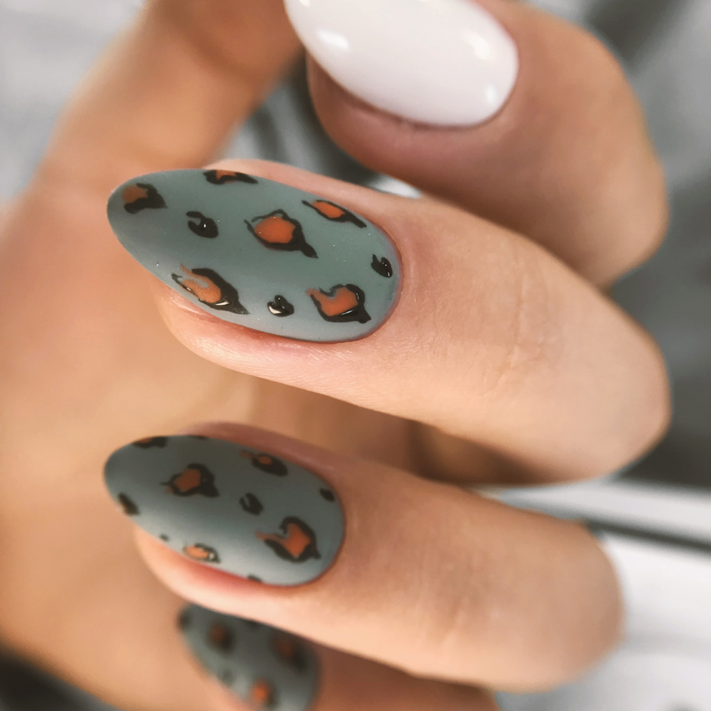 Снятие гель-лак + комбинированный маникюр + покрытие гель-лак + дизайн