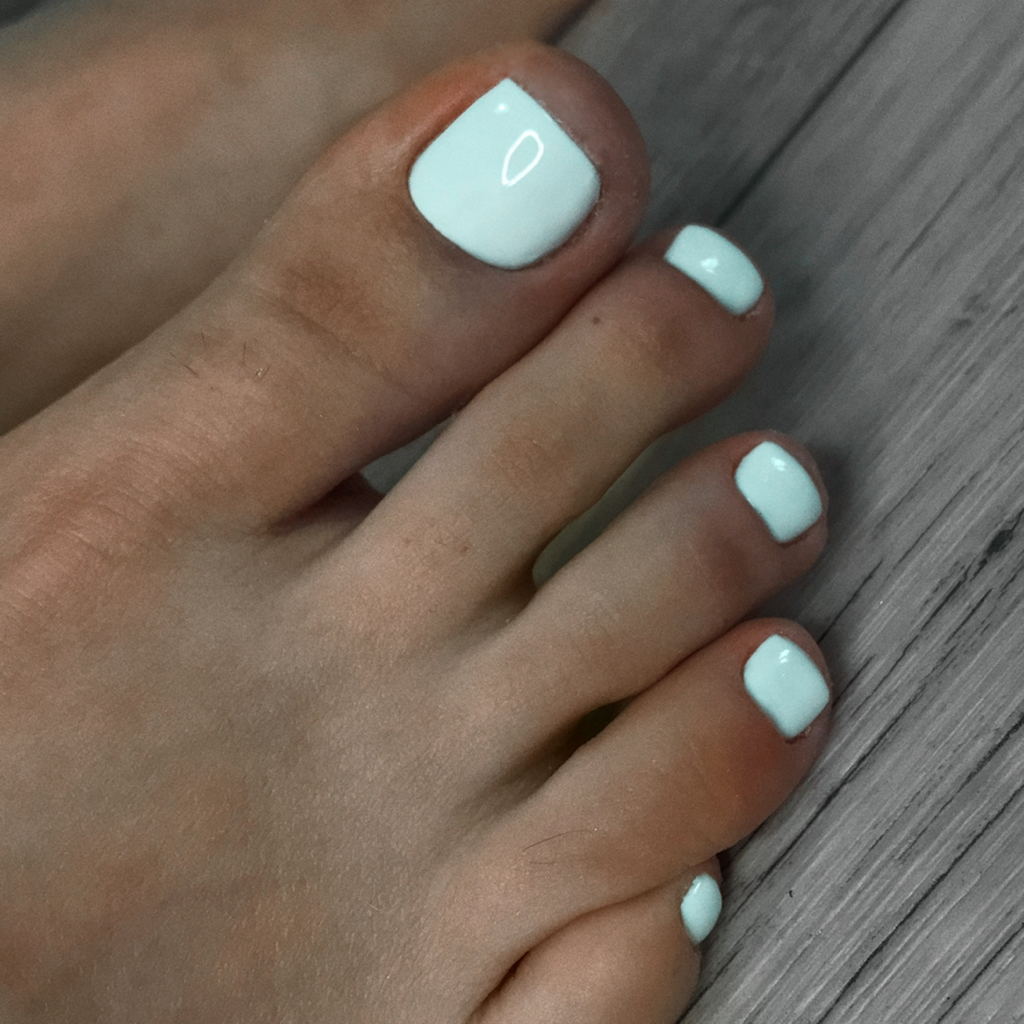 Снятие гель-лак + аппаратный педикюр + покрытие гель-лак в один тон