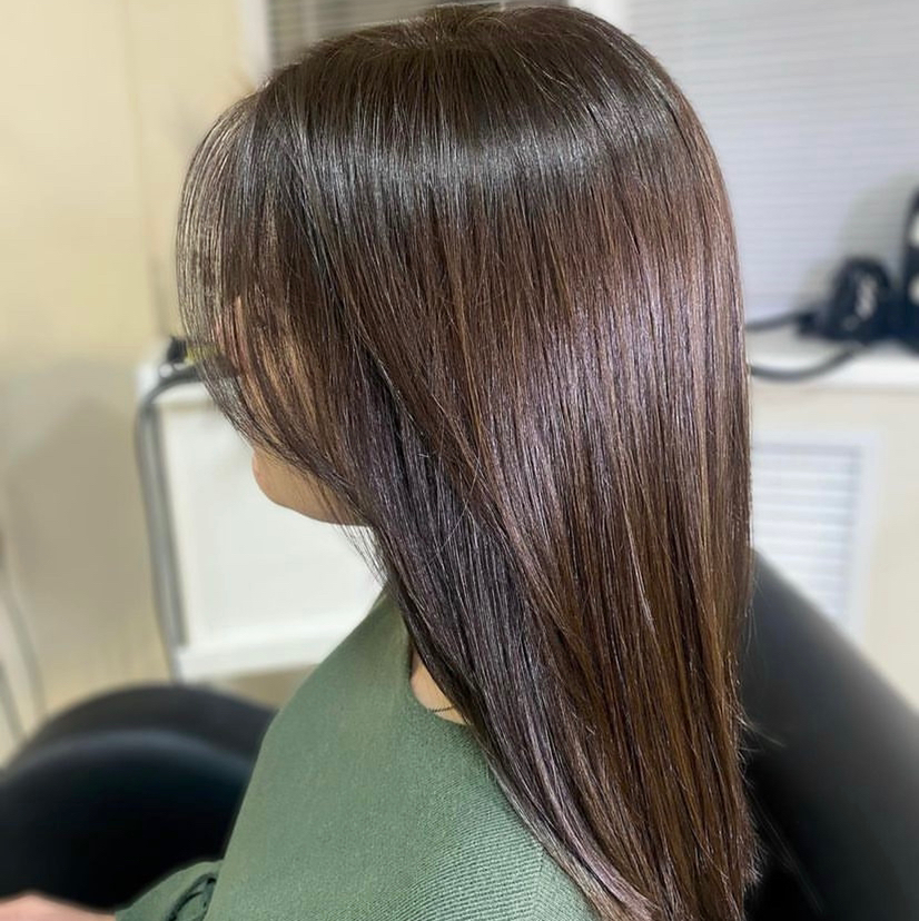 Окрашивание в один тон( длинные волосы)