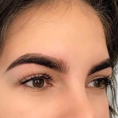 Оформление бровей с окрашиванием