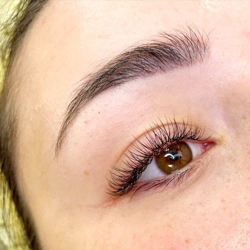 Классическое наращивание ресниц
