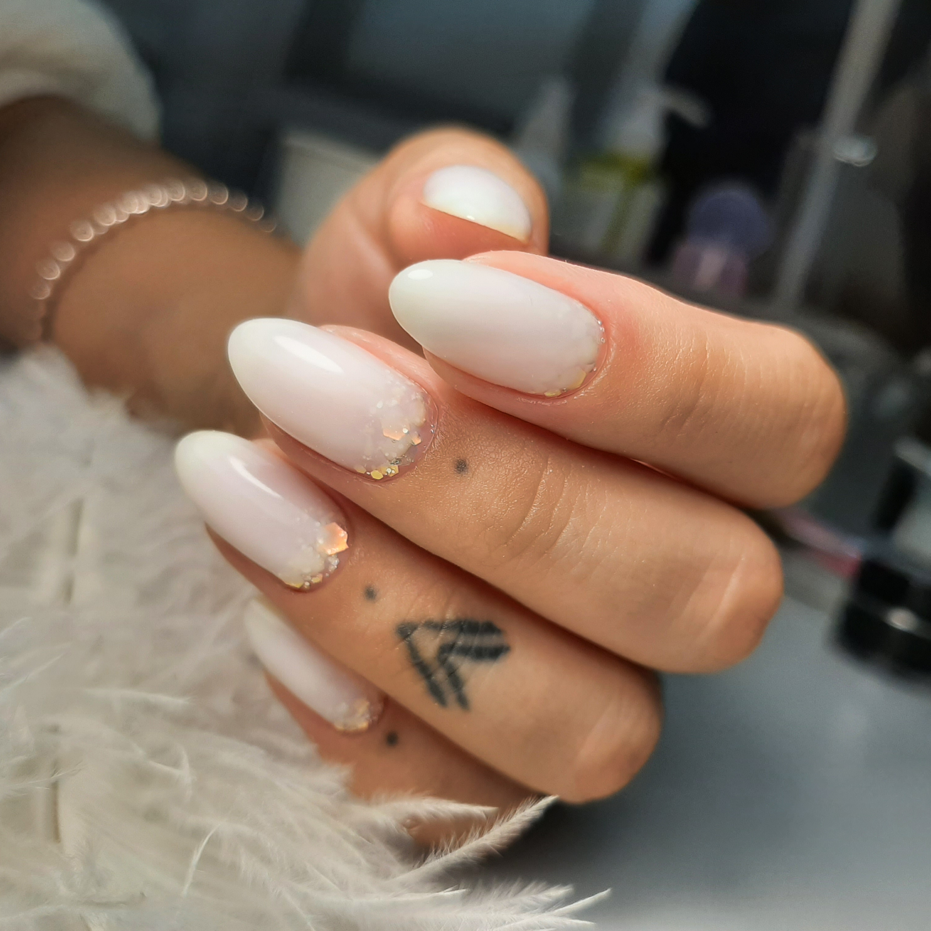 Первый маникюр с покрытием гель-лак