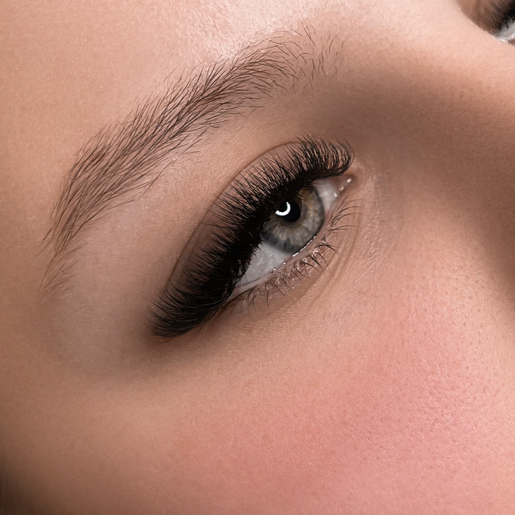 Наращивание Ресниц 3D