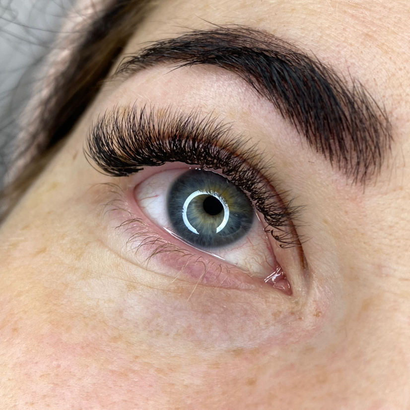 Наращивание ресниц 2D