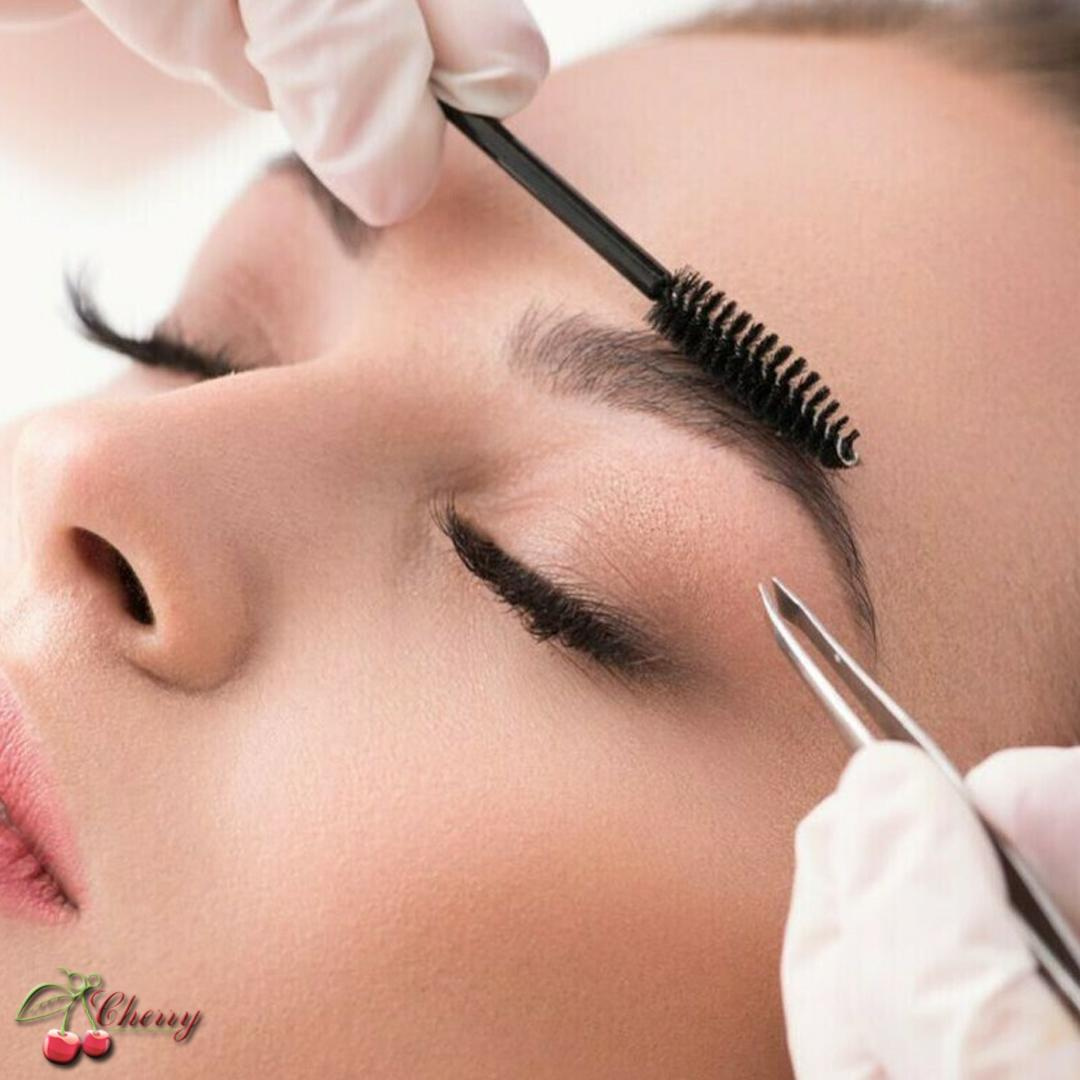 Окрашивание и оформление бровей