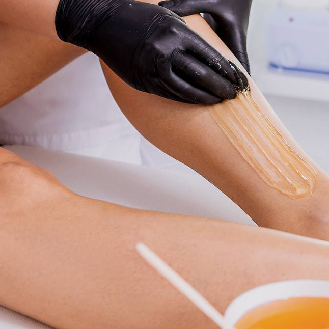 Голень сахарной пастой