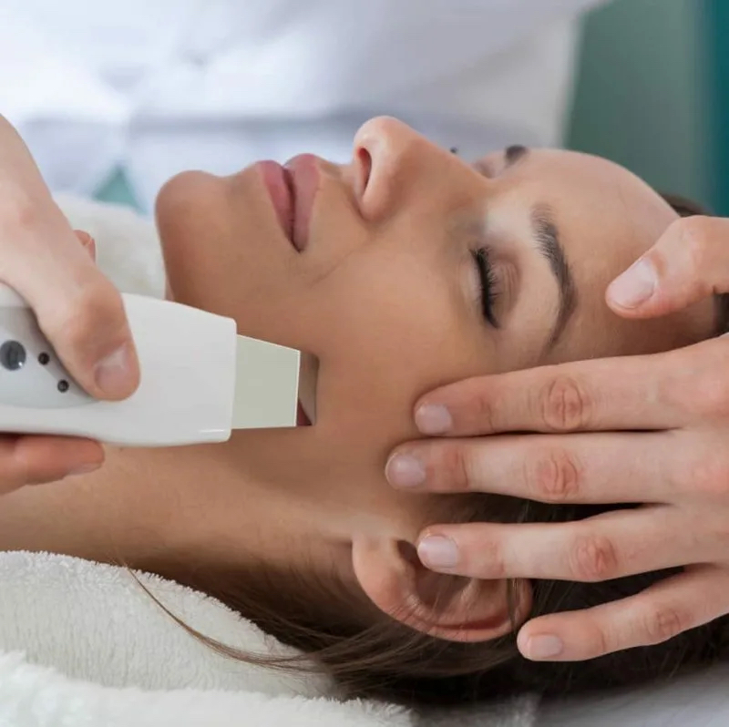 Ультразвуковая чистка лица