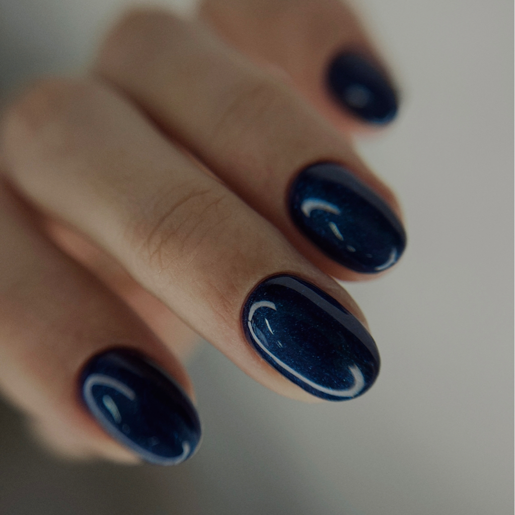 Маникюр с покрытием