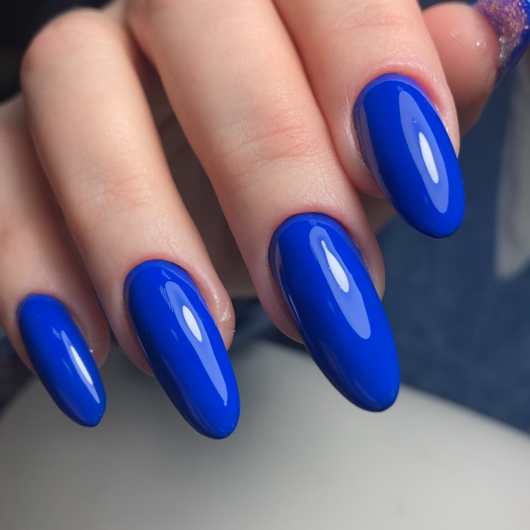 Коррекция нарощенных ногтей экстра длина