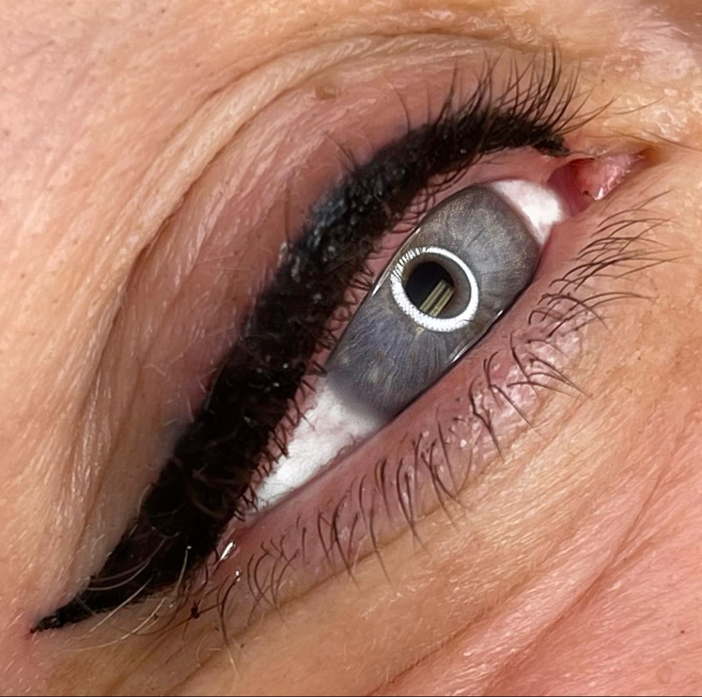 Classic eyeliner