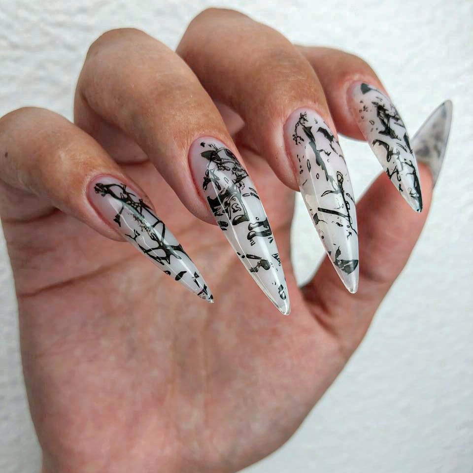 Наращивание ногтей