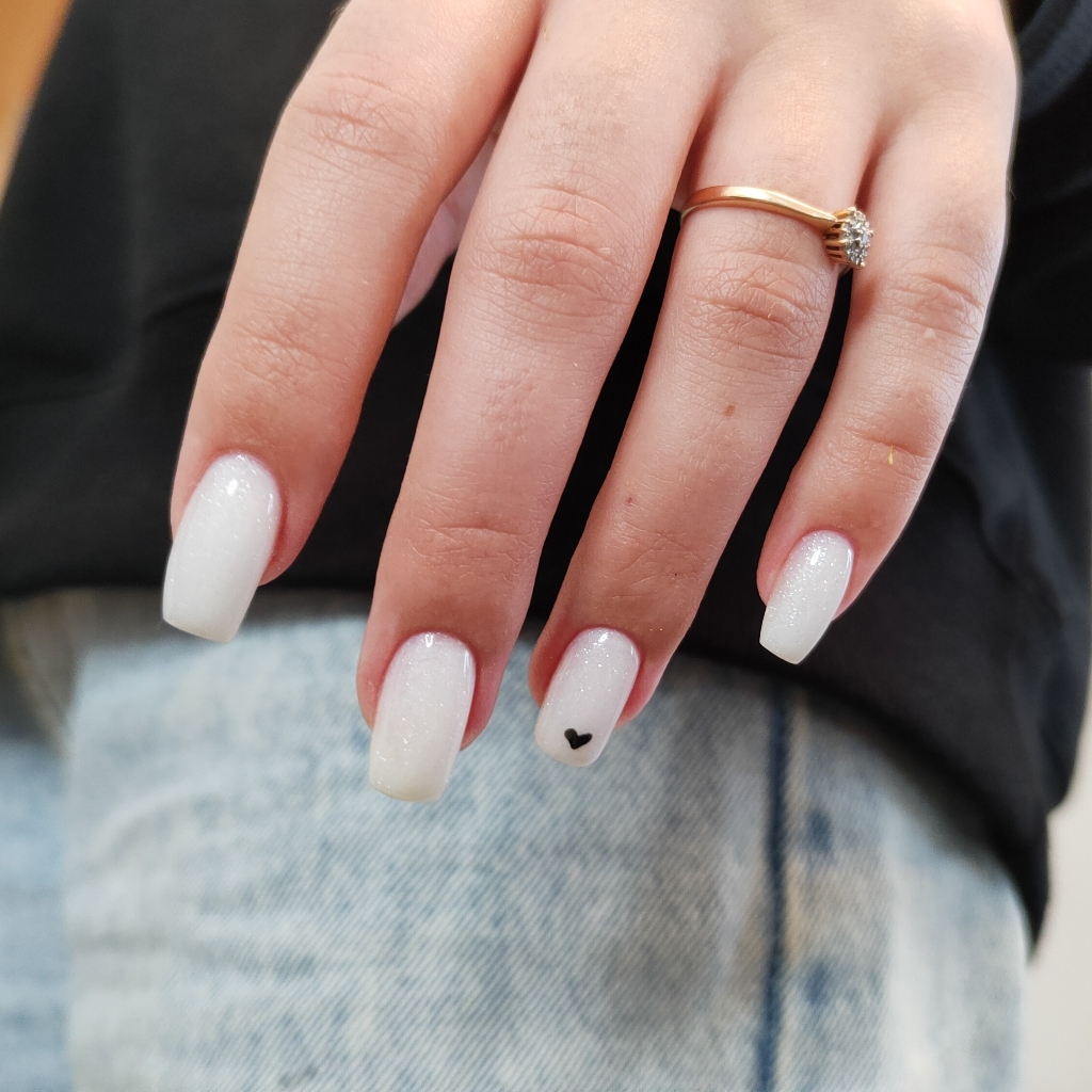 Маникюр гель-лак