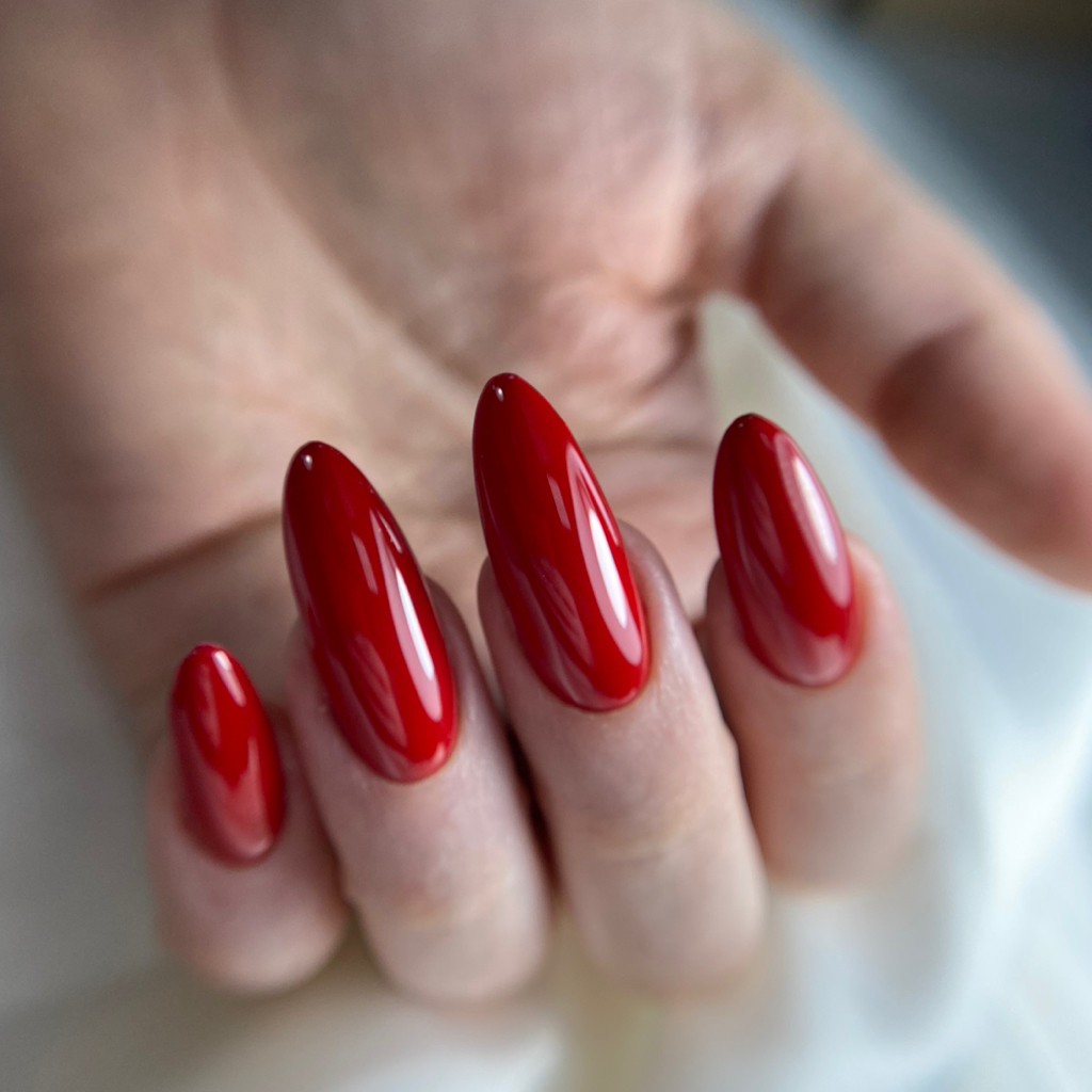 Наращивание ногтей