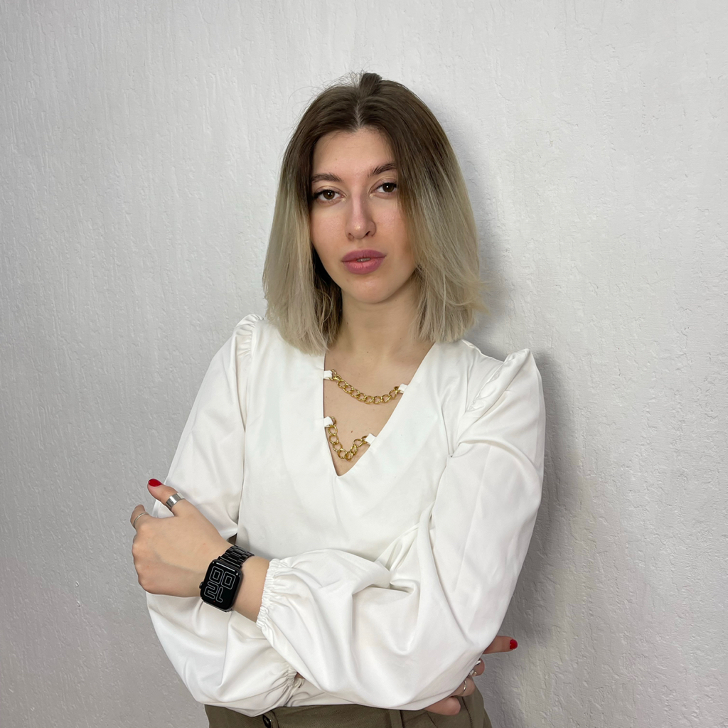 Алина