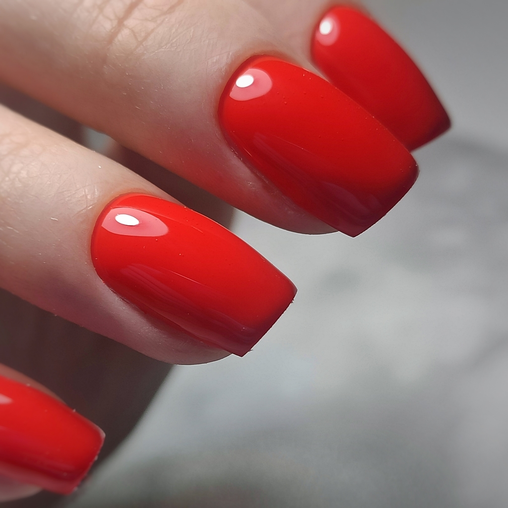 Маникюр + ОДНОТОН