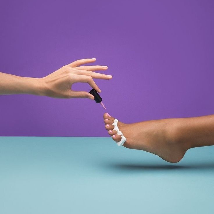 Экспресс-педикюр+ПОКРЫТИЕ  ГЕЛЬ-ЛАК
(снятие включено)