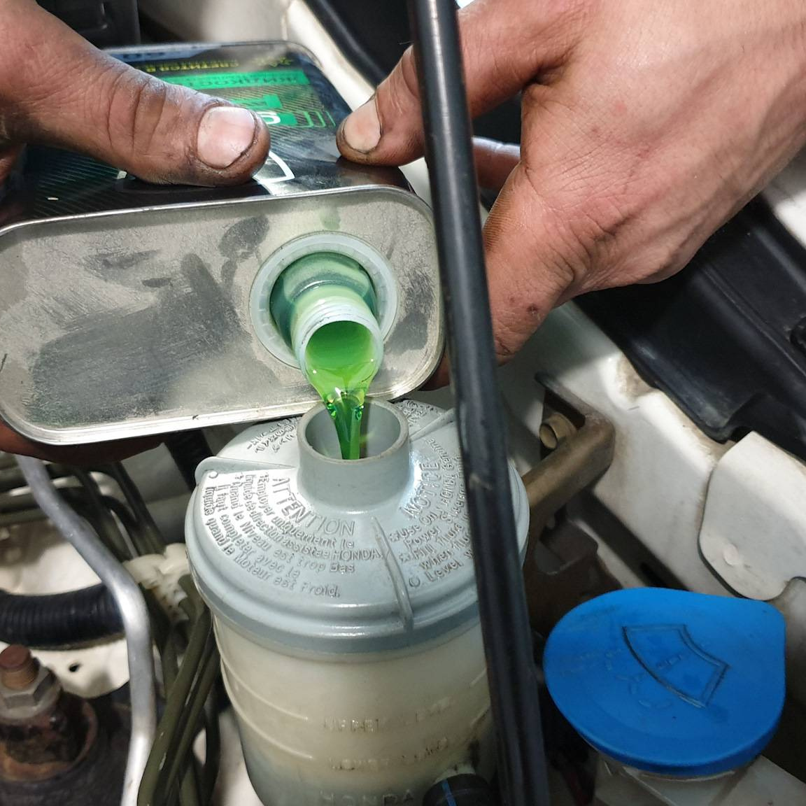 Замена масла в ГУР