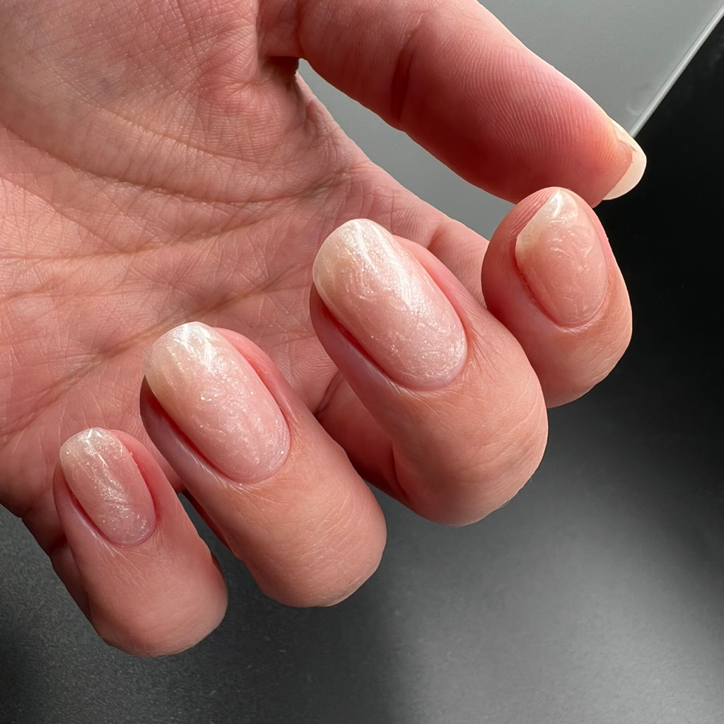 Маникюр + камуфлирующая база