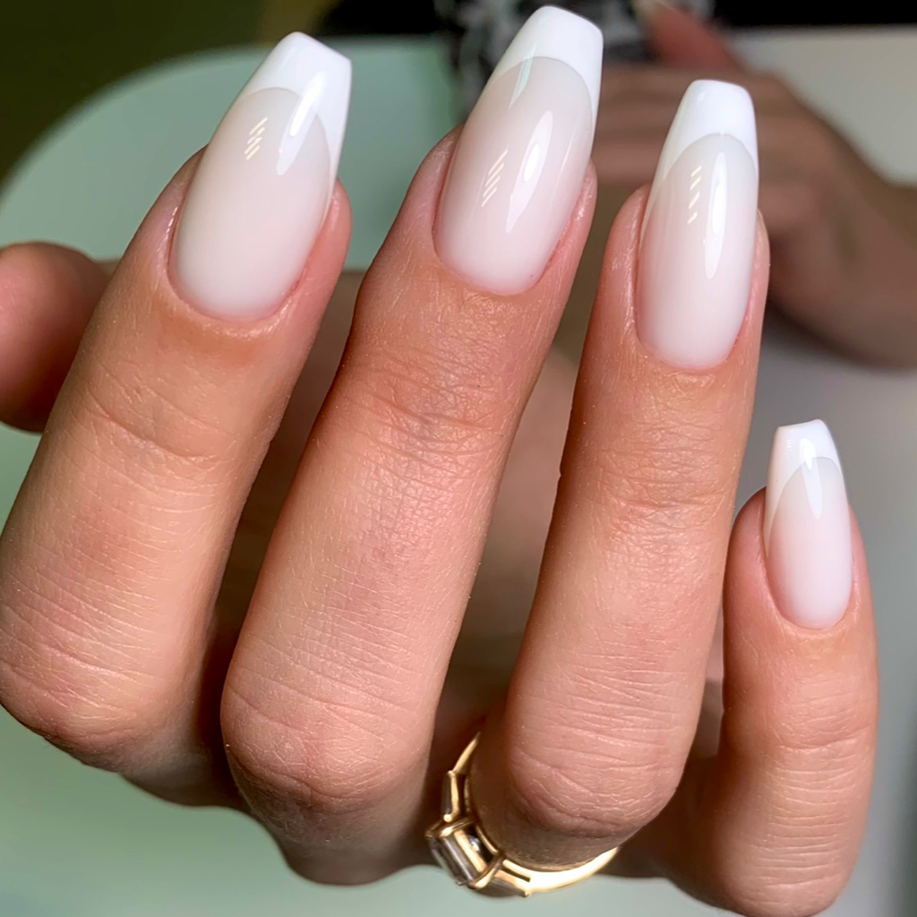 Маникюр с покрытием