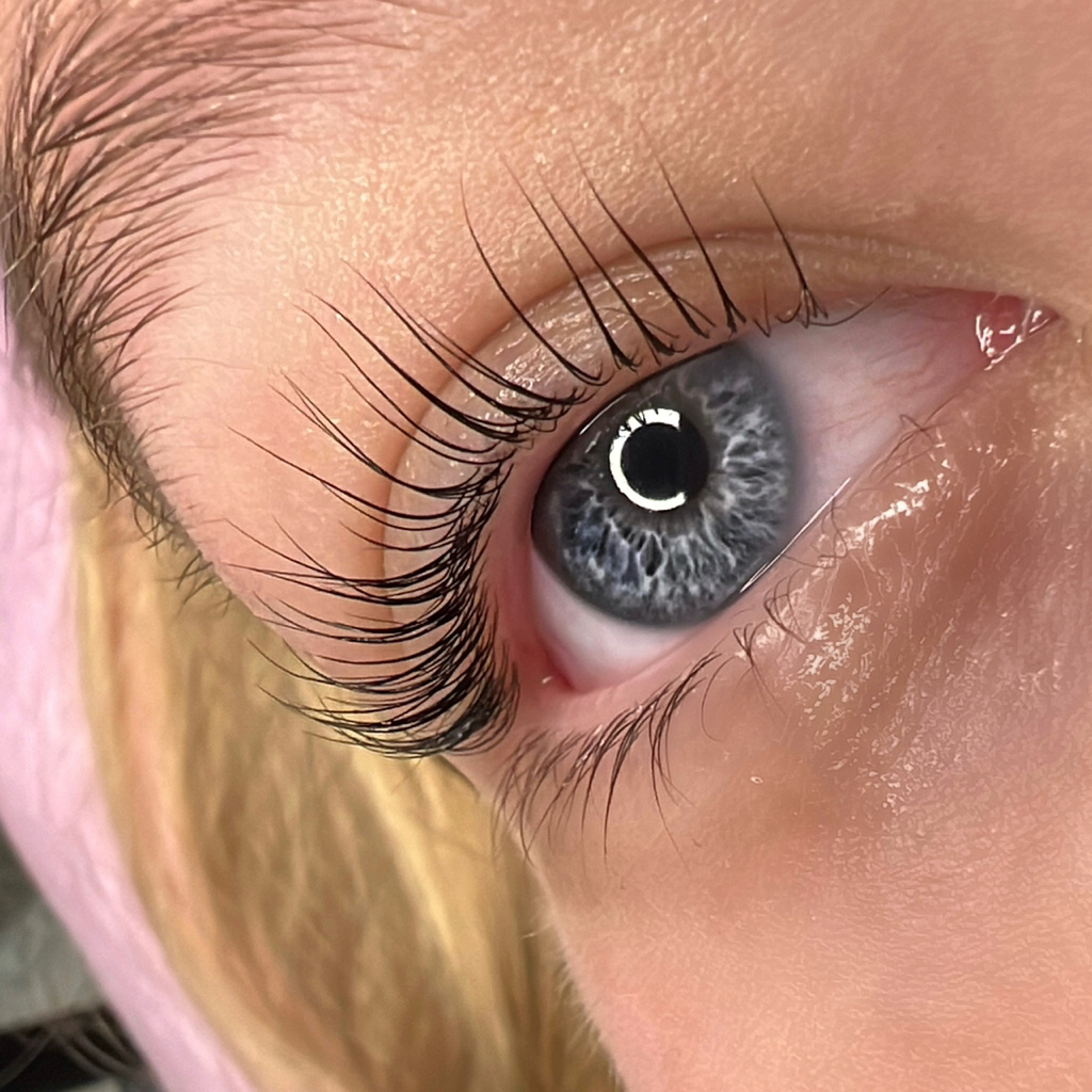 Окрашивание ресниц