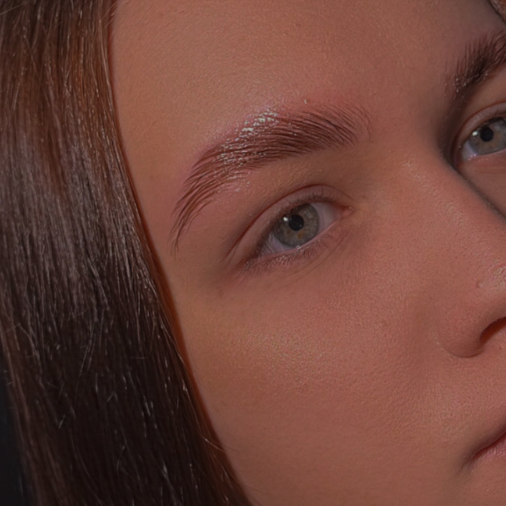 Коррекция бровей