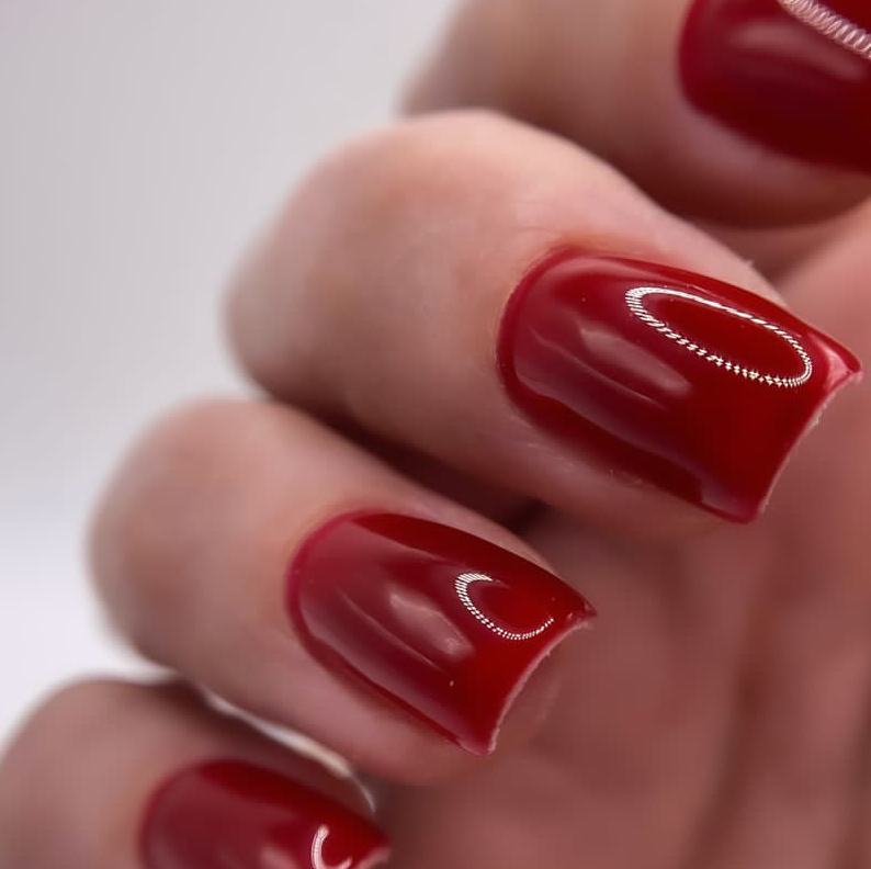 Маникюр с покрытием гель-лак