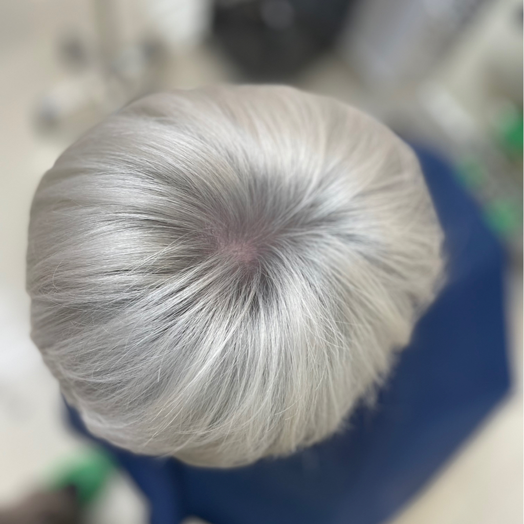 Classic Blondy (обесцвеч-е прикорневой зоны+тонирование)