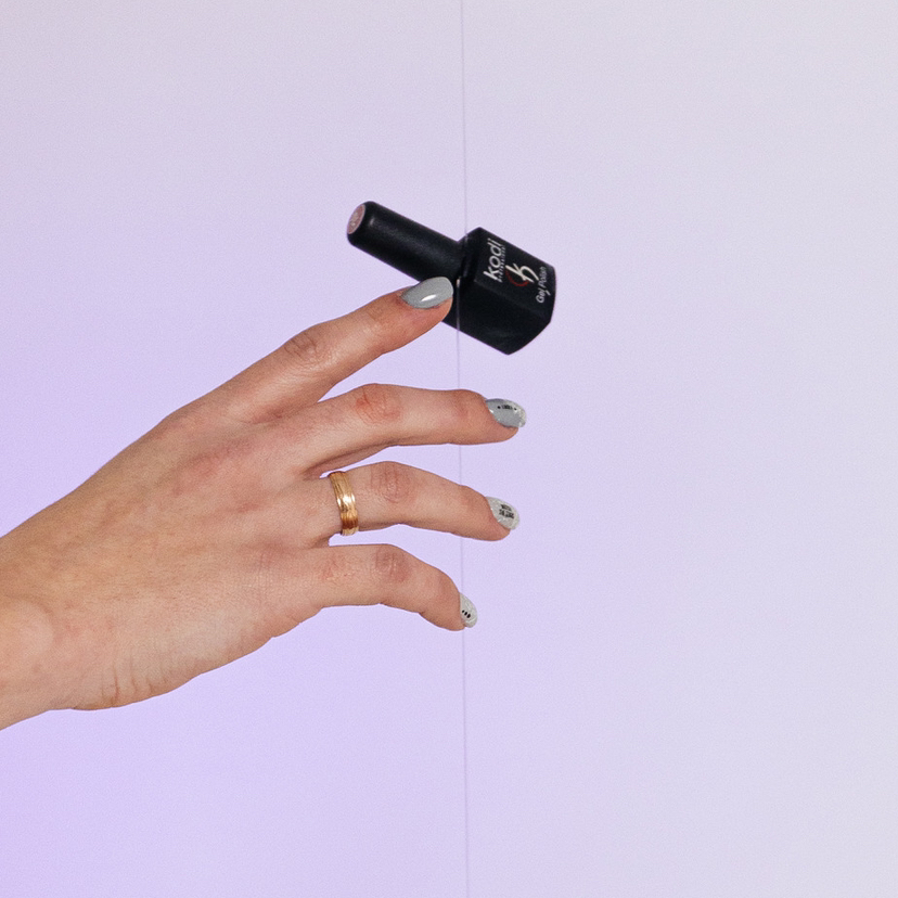 Снятие (искусственных ногтей/покрытий. С обработкой-маникюром)