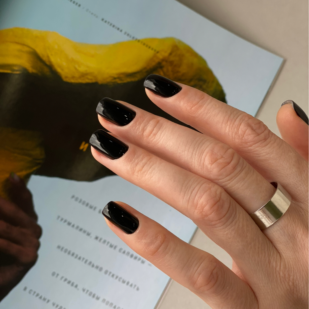 Маникюр с покрытием гель-лак