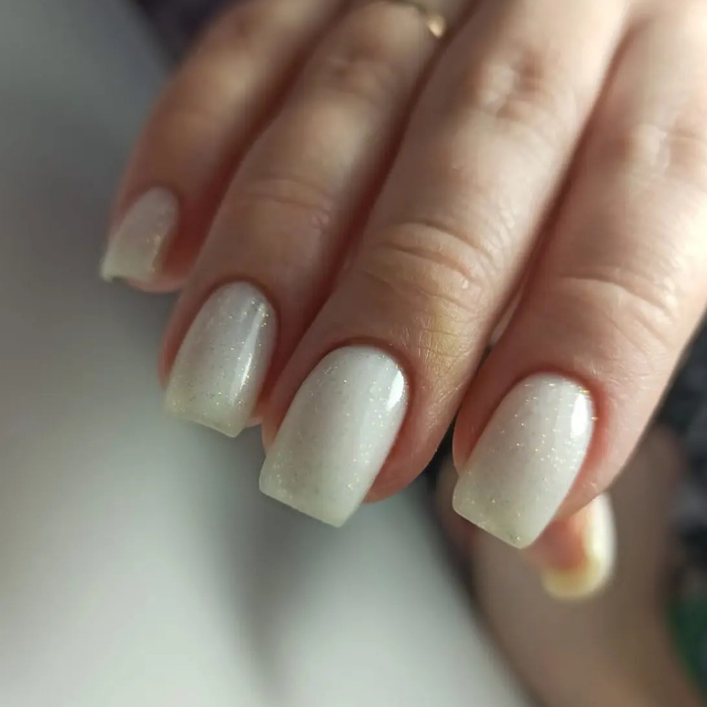 Маникюр с покрытием гель-лак(Мастер)