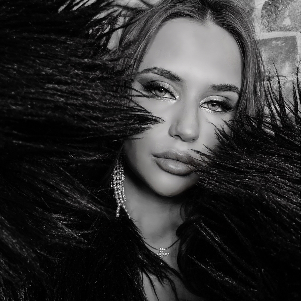 мобильная съемка + макияж + причёска+ образ