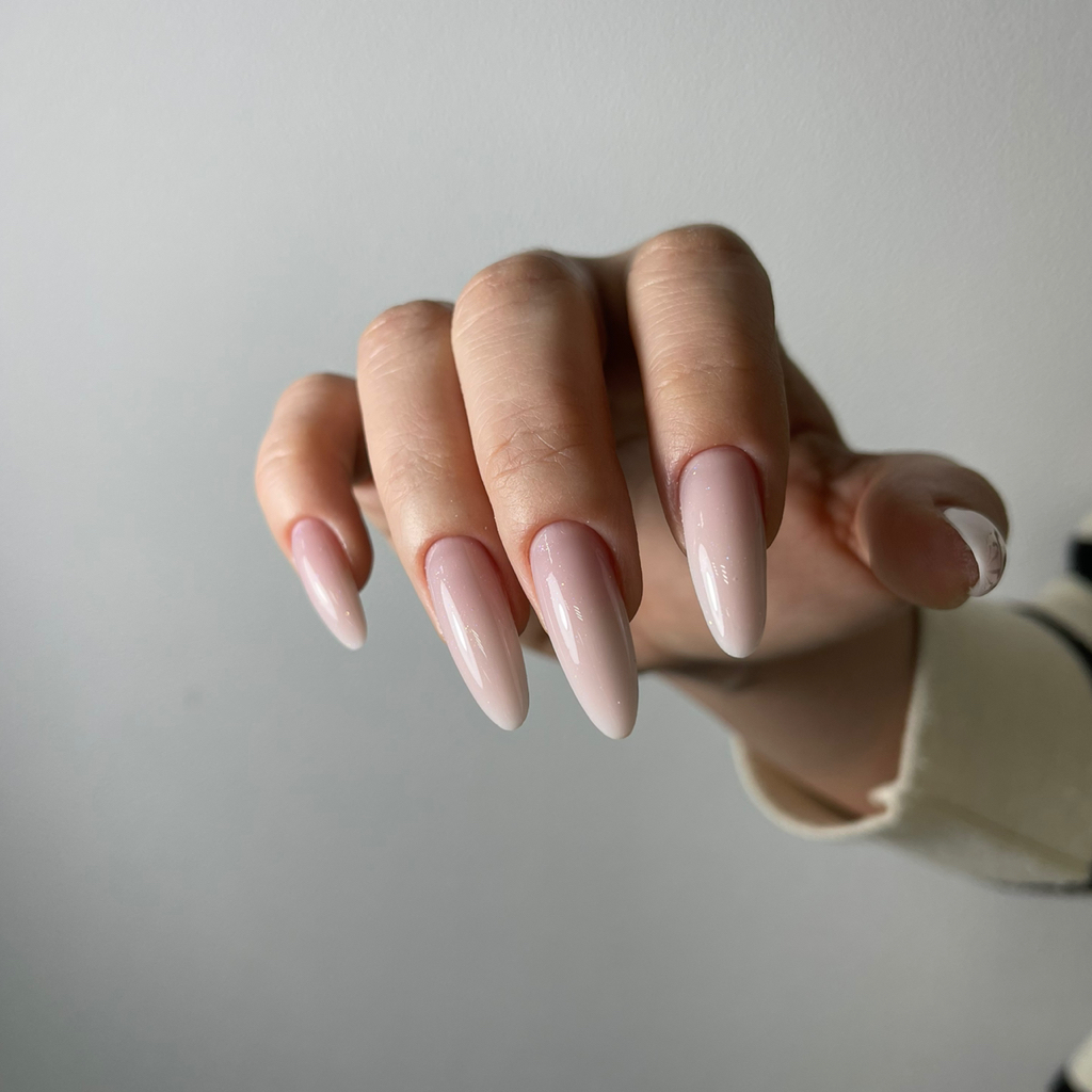 Наращивание ногтей