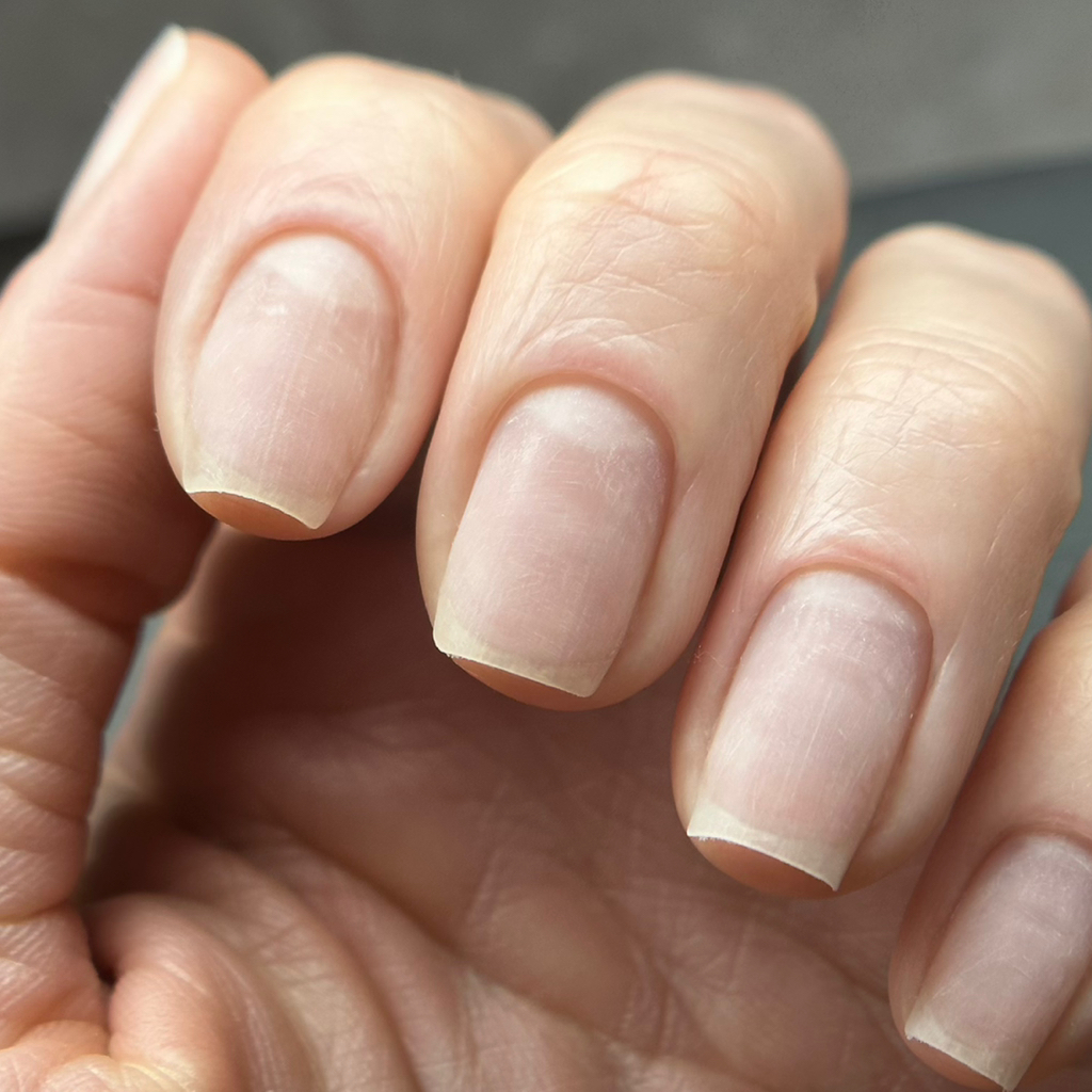 Маникюр комбинированный