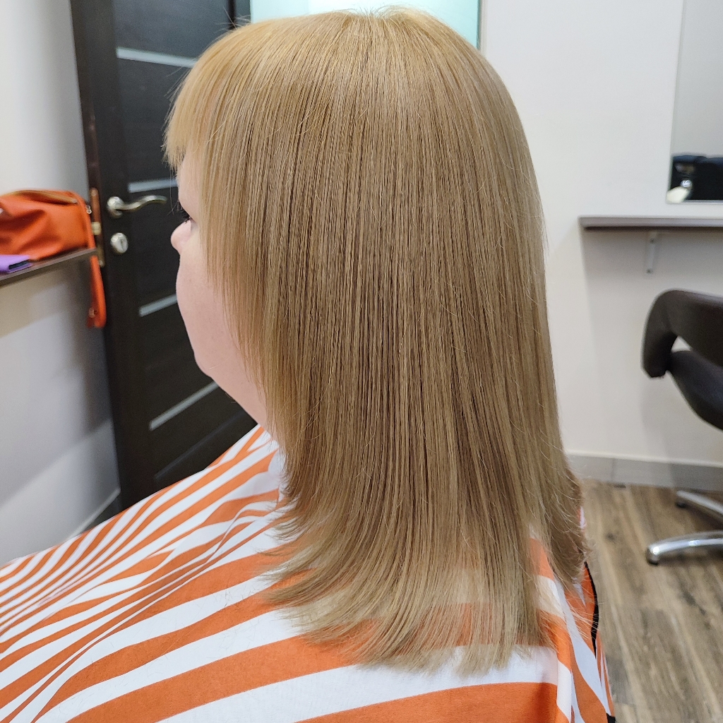 Стрижка женская длинные волосы (длина от плеч до лопаток)