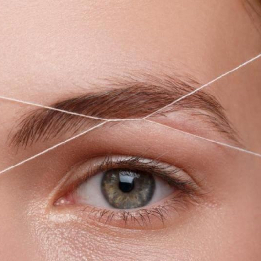 Коррекция бровей