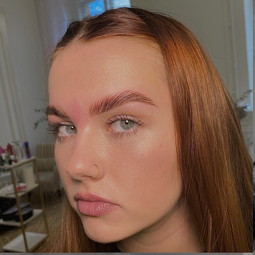 «ХОЧУ ВАУ» Долговременная укладка бровей + окрашивание + коррекция бровей (воск, пинцет)