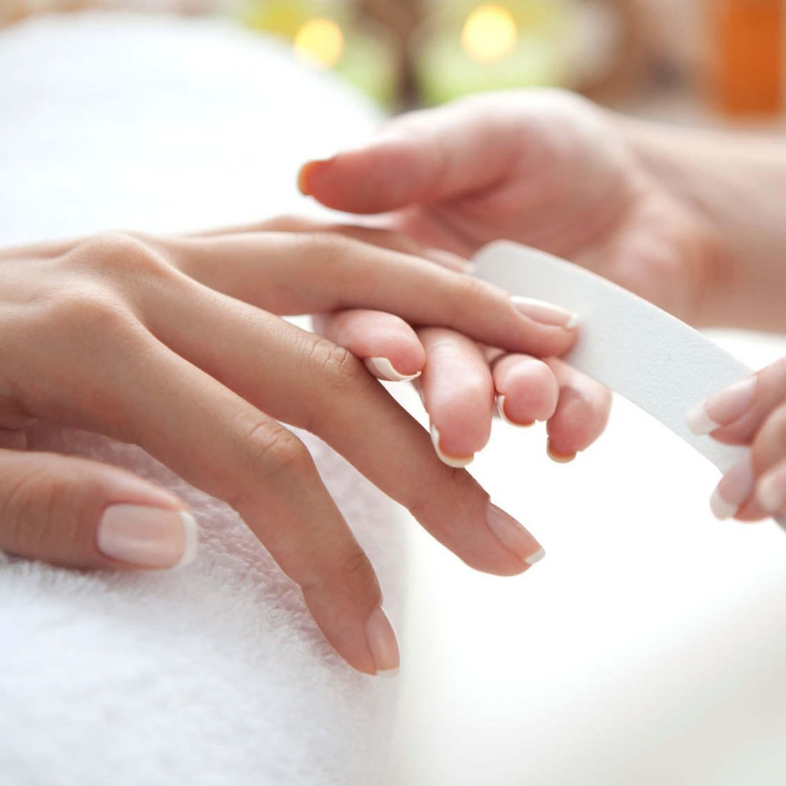 Маникюр с покрытием + полная коррекция ногтей