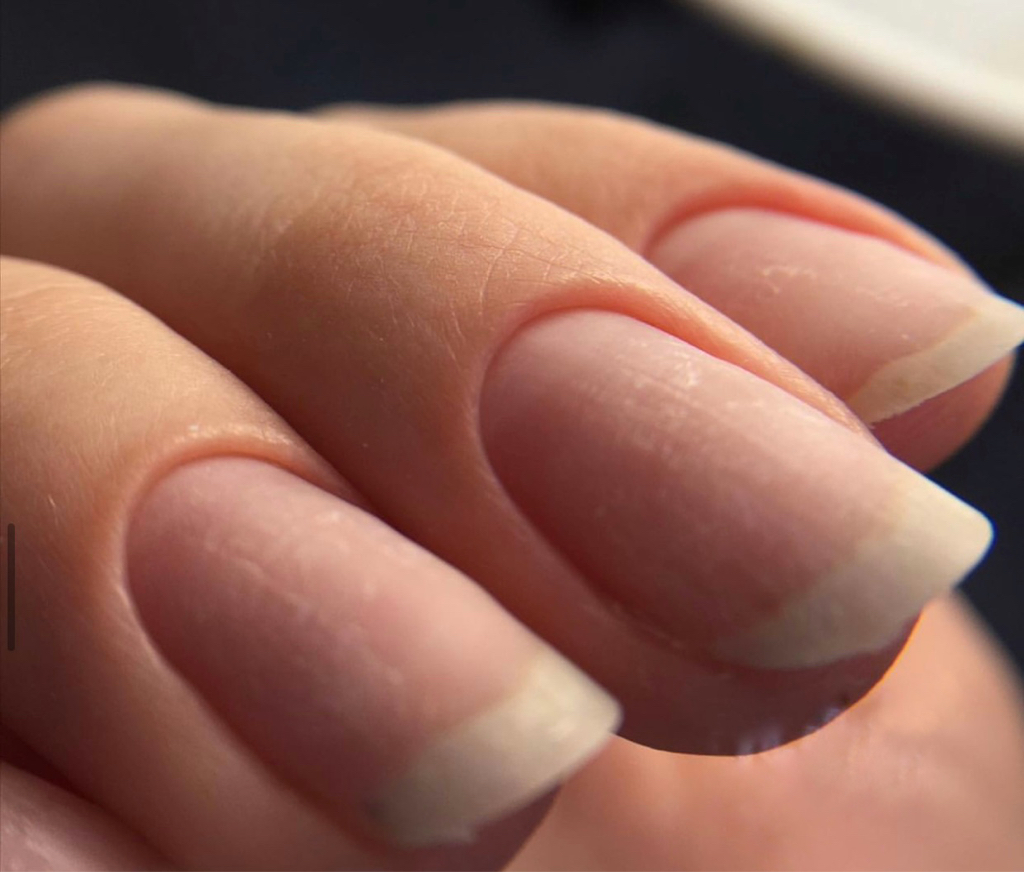 Маникюр комбинированный