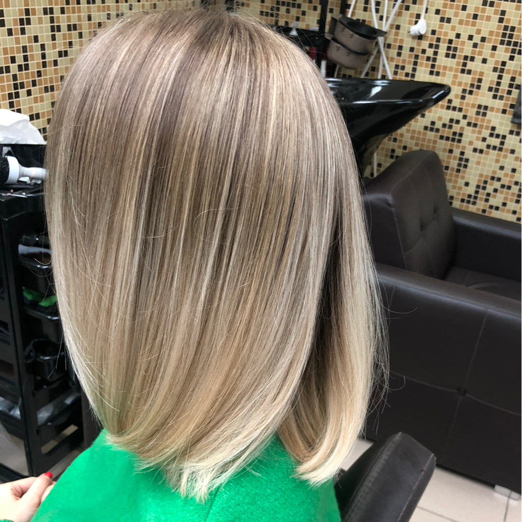 Окрашивание сложное (мелирование+тонирование)
Эпика краситель
9000 10500 12000




мелирование +тонирование),       9000 10500 12000  краситель     Эп