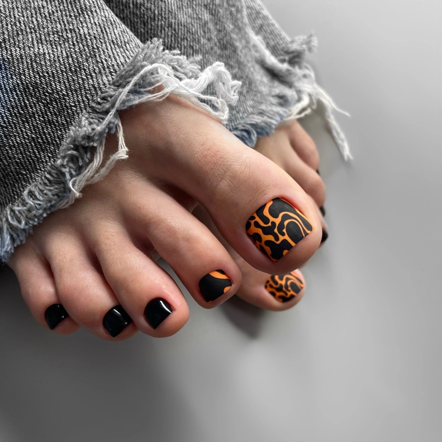 Педикюр полный комплекс с покрытием   Смарт педикюр. Обработка стоп, пальчиковый педикюр+покрытие одно/двухфазным гель-лаком