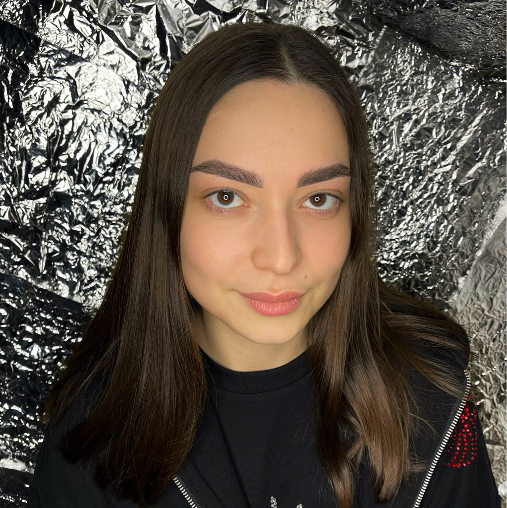 Перманентный макияж бровей