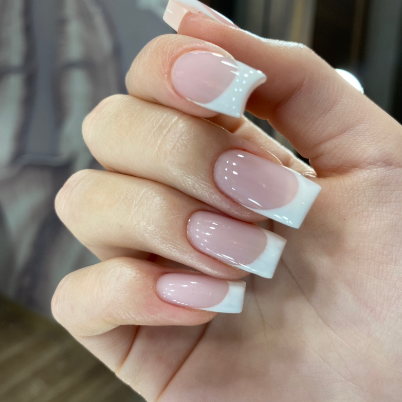 Наращивание ногтей