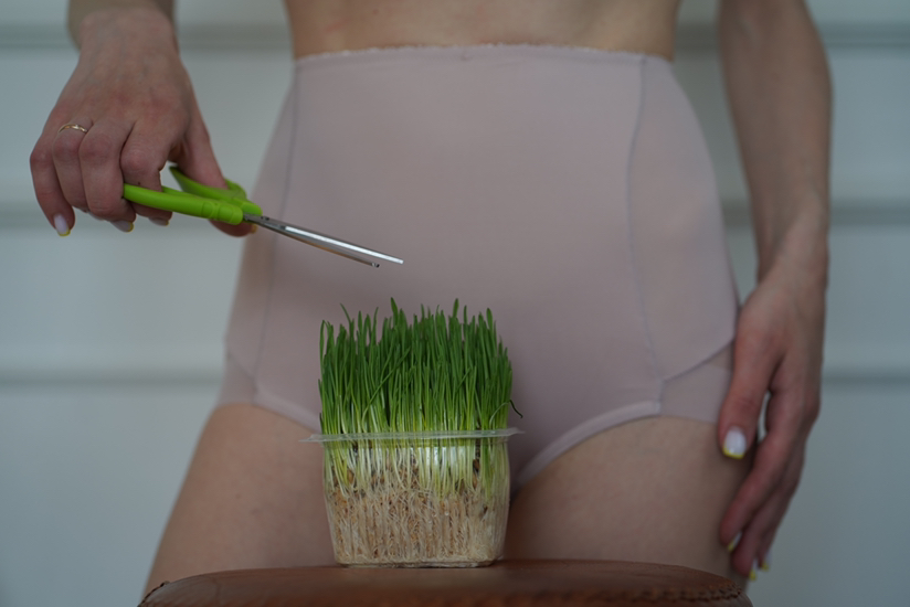 Глубокое бикини